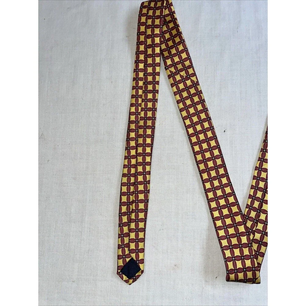 Brooks Brothers Makers Men’s Dress Tie Size 56” Yellow Geometric Business Formal